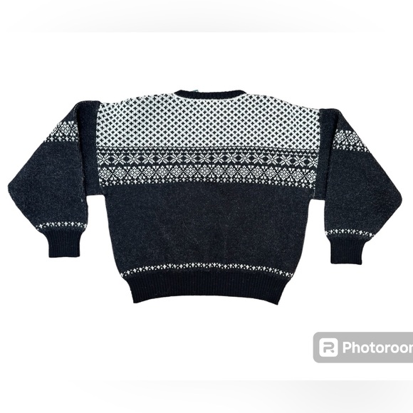 SavileRow Black & White Small Winter Design 100% Wool Pullover Vintage Sweater - Picture 2 of 3